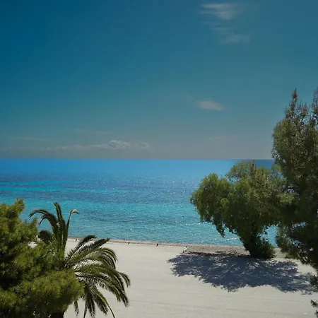 Emmeleia Sea View Акротири